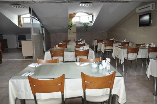 Safak Ξενοδοχείο *